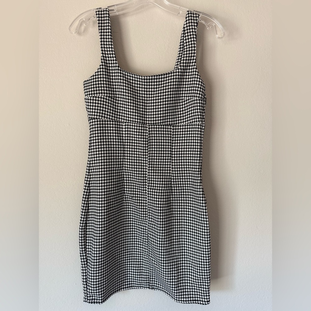 H&M Monochrome Houndstooth Mini Dress